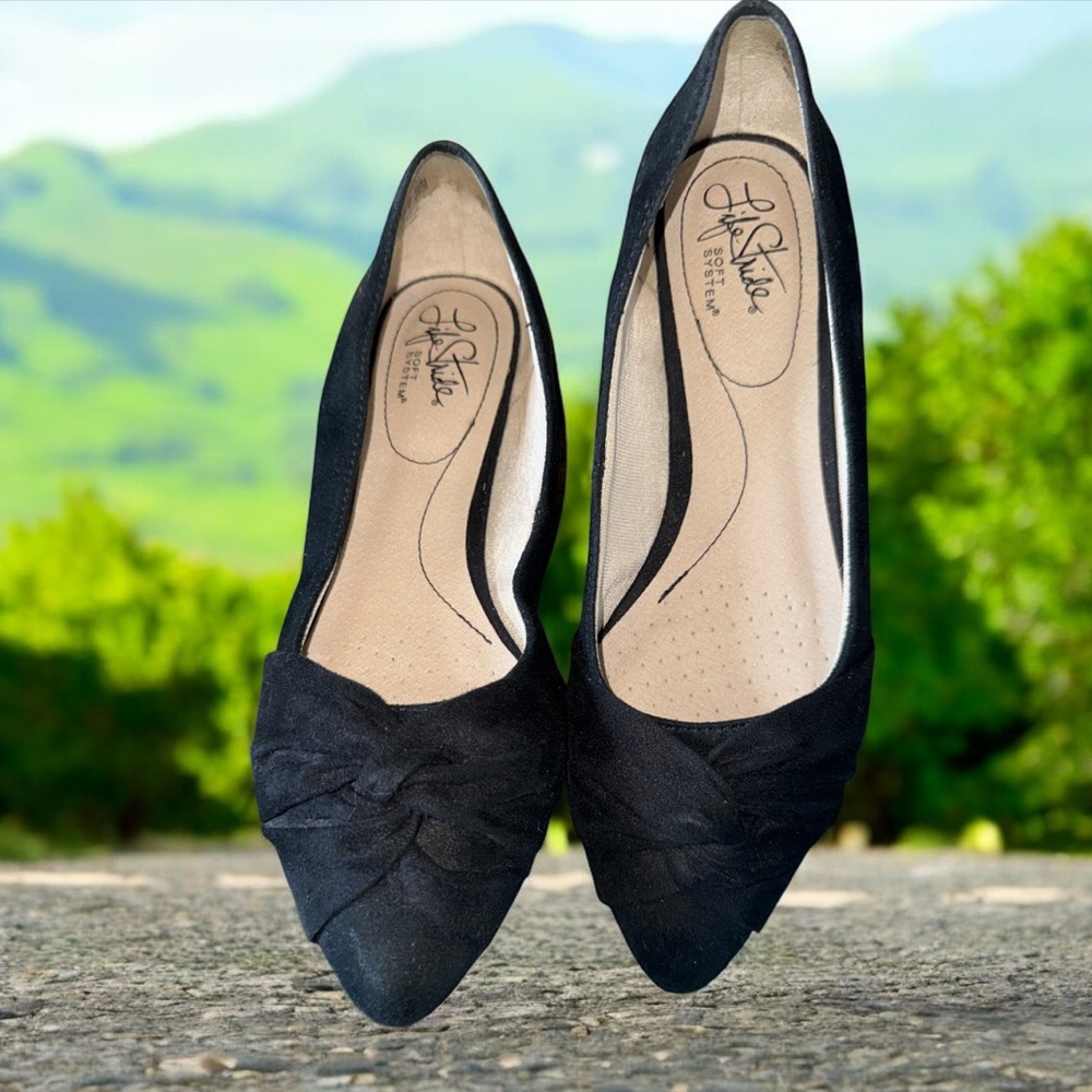 Life Stride Soft System Women's‎ Black Flats 7.5W